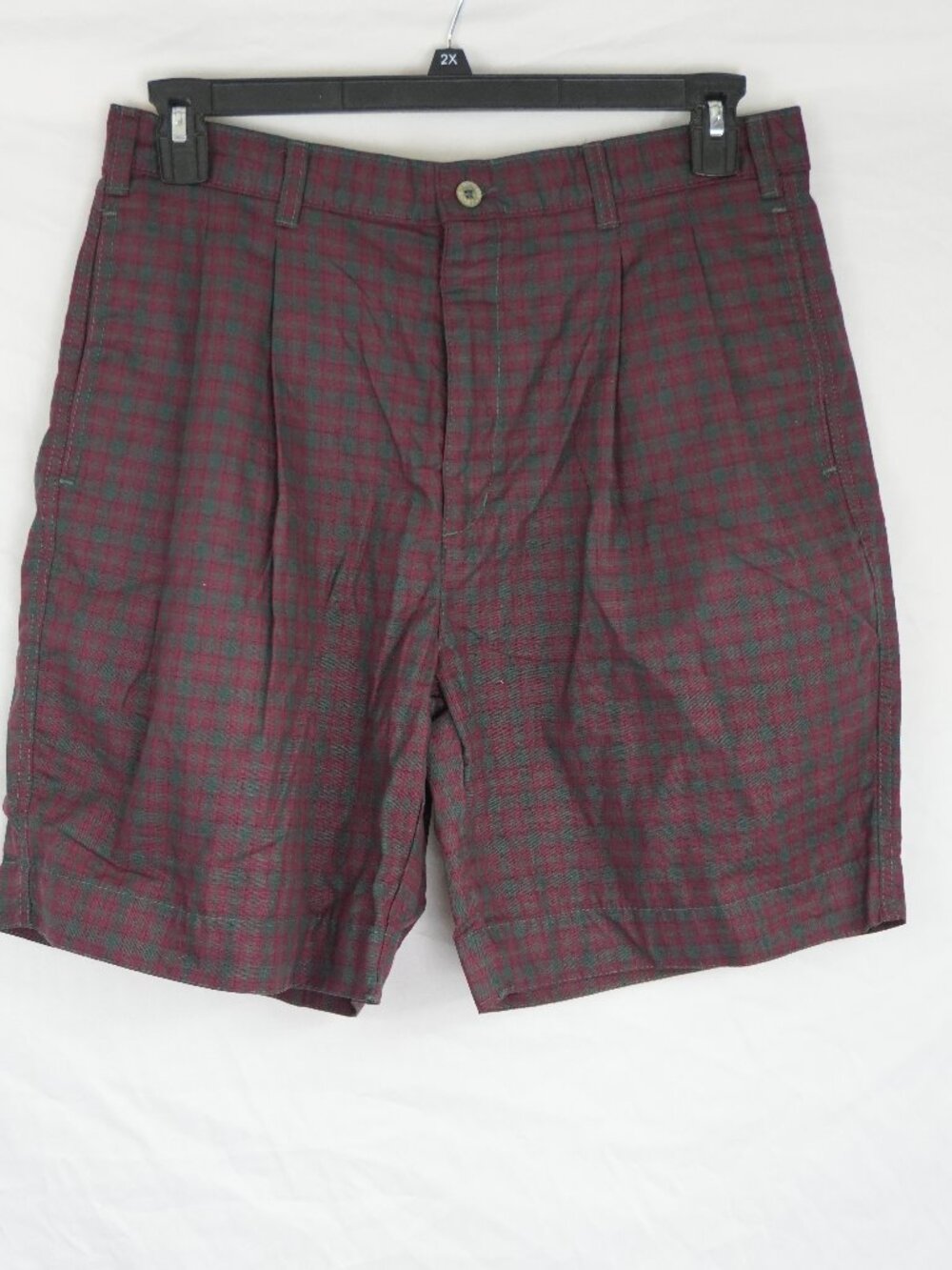 LNC 8” Inseam Levi's Dockers Plaid Shorts Size 34 Burgundy Gray 4 Pockets